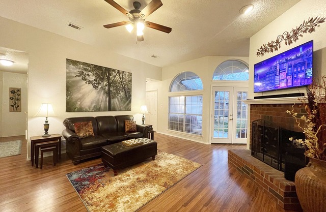 Pet-friendly 3/2 in Rowlett