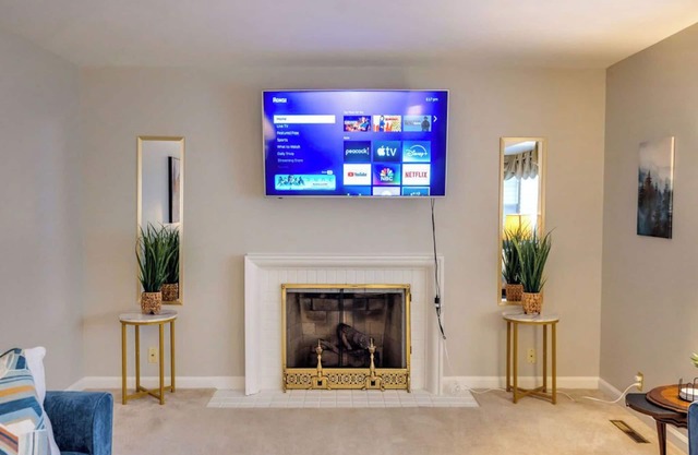 Pet-Friendly 5BR Lakeview Home~Sleeps 14~3,300 Sq. Ft.