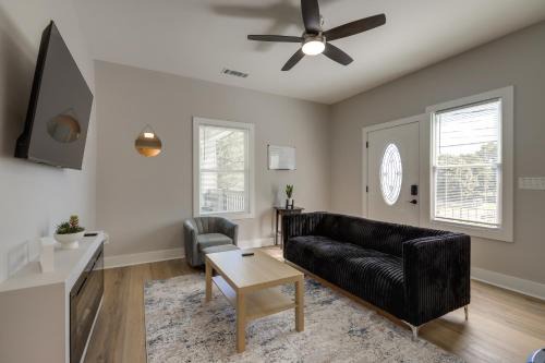 Pet-Friendly ATL Hub - 9 Mi to Downtown
