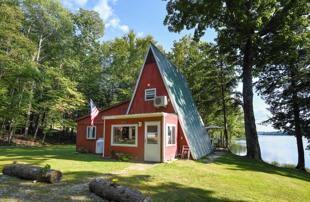 Pet-Friendly Cozy A-Frame Retreat on Norway Lake