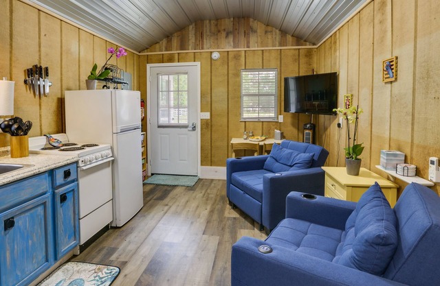 Pet-Friendly Gulf Coast Rental Near Keaton Beach!