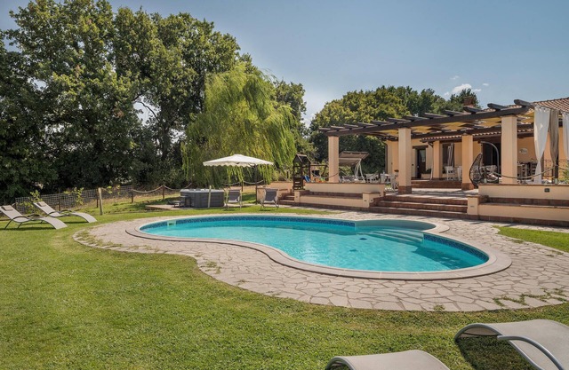 Pet friendly home in Capodimonte (VT)