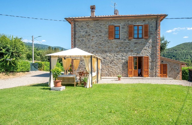 Pet friendly home in Arezzo with WiFi