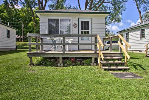 Pet-Friendly Lake Cabin Boat Rentals and Dock!