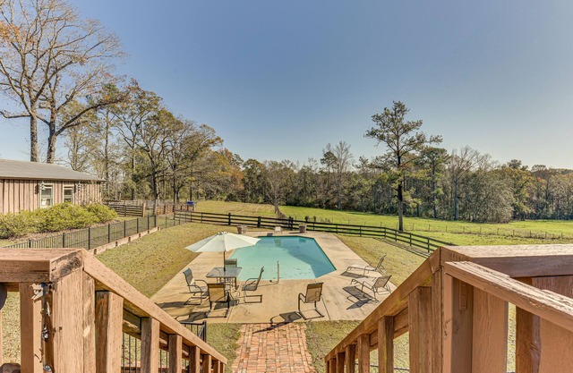 Pet-Friendly Opp Vacation Rental w/Spacious Deck!