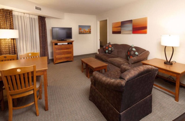 Pet-friendly Property! w/Pool and Parking, Near Parmenter Gazebo Garden