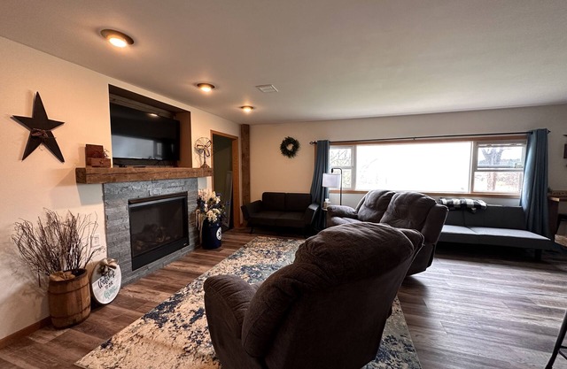 Pet Friendly River Bottom Oasis - Bagley