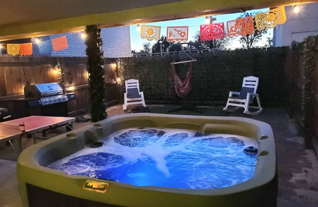 Pet friendly Spa Paved w/Backyard Old Town Scottsdale