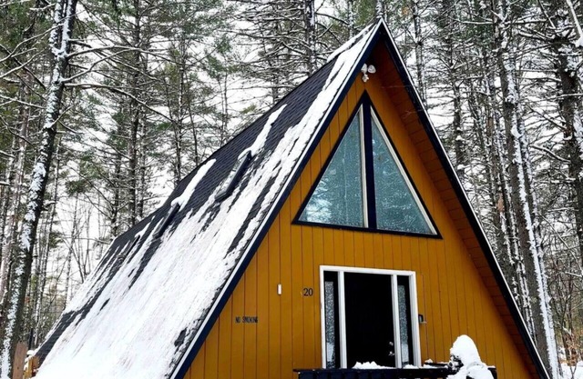 Pet Friendly Summer A-Frame | Pool 🎱 | AirHockey 🏒 | Fun 😃