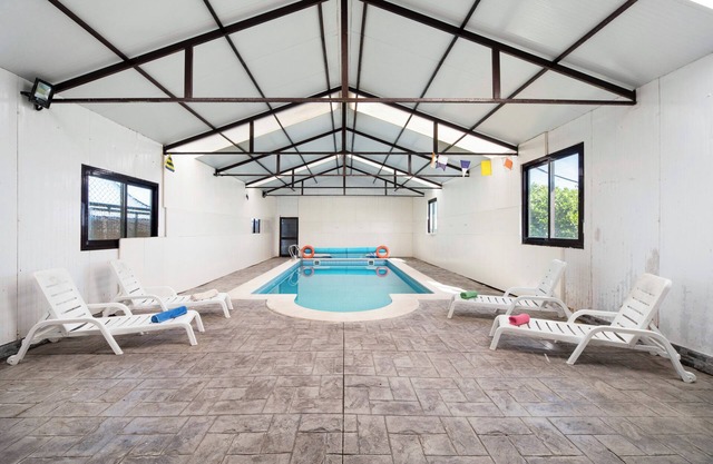 Pet-Friendly Villa 'Pastrana' with Pool & Wi-Fi