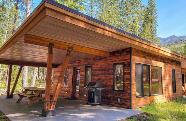 Petrichor - Mazama Modern Cabin
