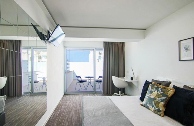 Phaedrus Living: Luxury Suite Nicosia 502