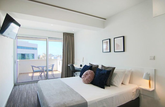 Phaedrus Living: Luxury Suite Nicosia 505