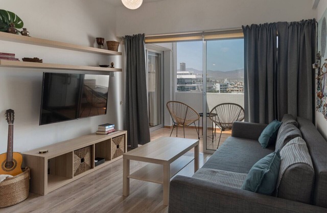 Phaedrus Living: Nicosia Heartside Flat