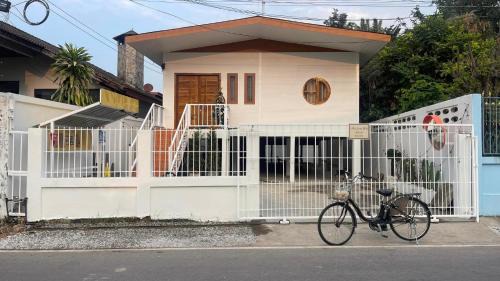 Pharungruang House Thatphanom Nakonphanom พารุ่งเรืองเฮ้าส์