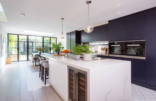 Phenomenal in Fulham, by Veeve