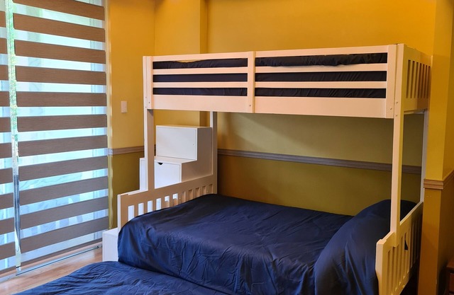 PICO DE LORO ROOM FOR RENT by BILLYN HAMILO COAST, BATANGAS