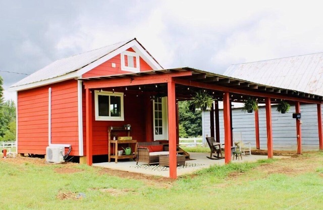 Picturesque Cottage on a Beautiful Farm