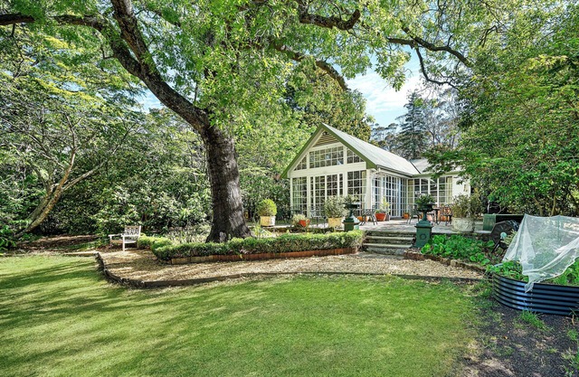 Picturesque mountain home - 6.5 acres of gardens to explore!