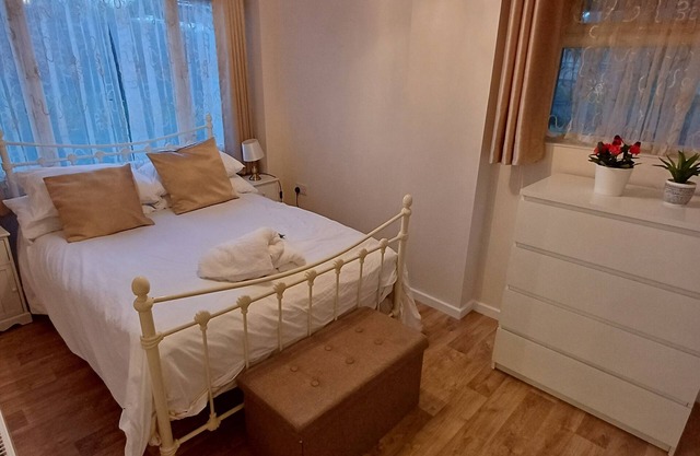 Piddlebrook is a delightful self contained flat in the village of Inkberrow.