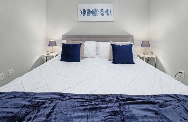 Piece of NoDa⭐️FreeParking⭐️KingBed⭐️SmartTVs⭐️1GBWifi