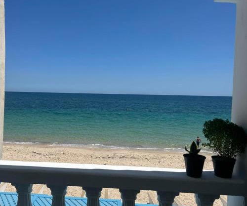 Pied dans l'Eau à Sousse méditerranéen
