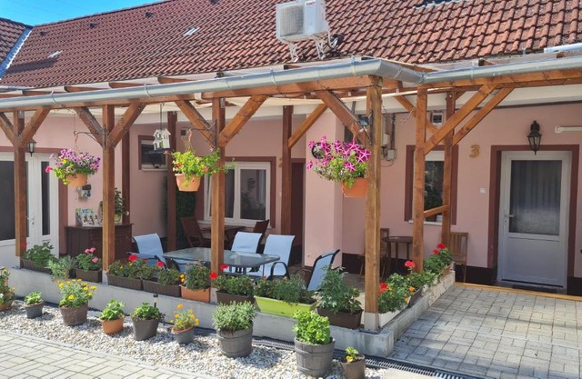 Pikoló Vendéglő és Vendégház