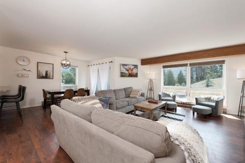 Pine Acres - Unit 102