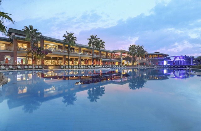 Pine Beach Belek - All Inclusive