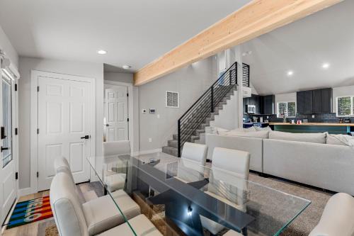 Pine Del 3BDR Home in Forested Flagstaff