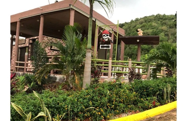 Pirate Palms 2bedroom-2bath