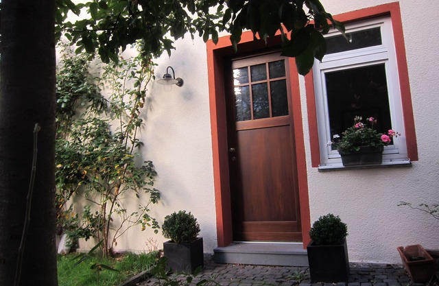 Pitoresque old town house near the castle