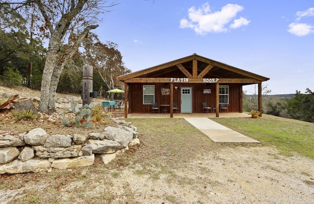 Playin Hooky I Pet Friendly, Canyon Lake