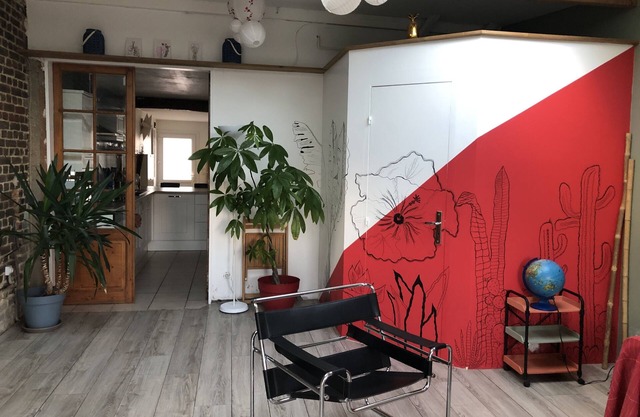 Pleasant 100m2 house with garden, near center.