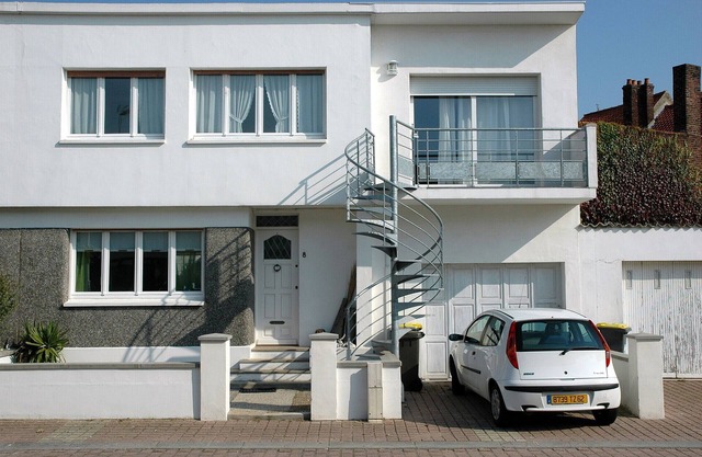 Pleasant house with terrace at 300 m from the sea