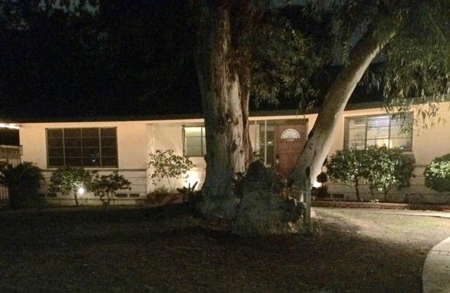 Please read the "important info" section BEFORE booking. Thanks!