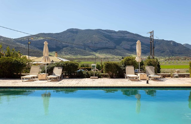 Pleiades Bright Jewel - Corinthos Pool Bliss