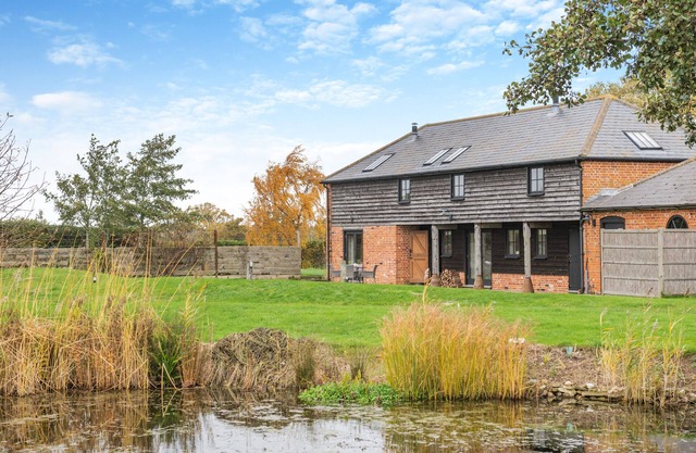 Plough Cottage - Two Bedroom House, Sleeps 4