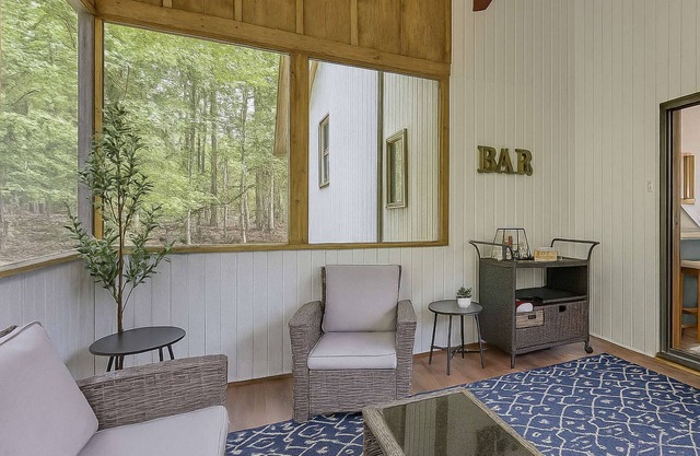 Poconos Hideaway - Woods & Wildlife