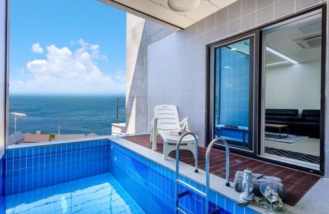 Pohang Good's Pool Villa