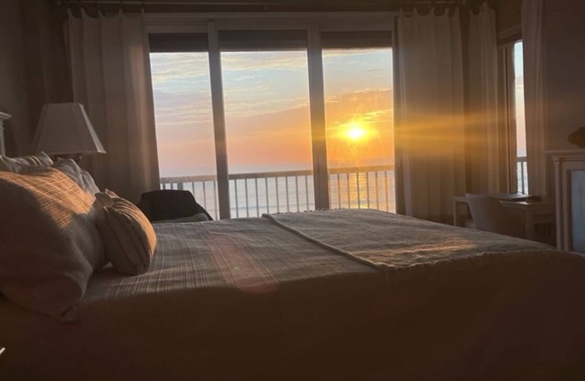 Ponce Inlet, Beautiful Beachfront Condo, Spectacular Ocean Views