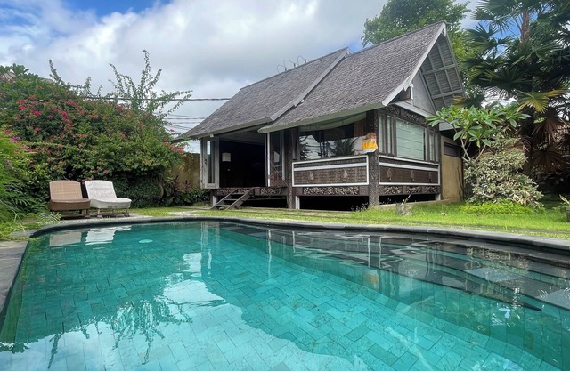 Pondok Mirah Villa- nRice Field Cottage With Pool – Tranquil Getaway