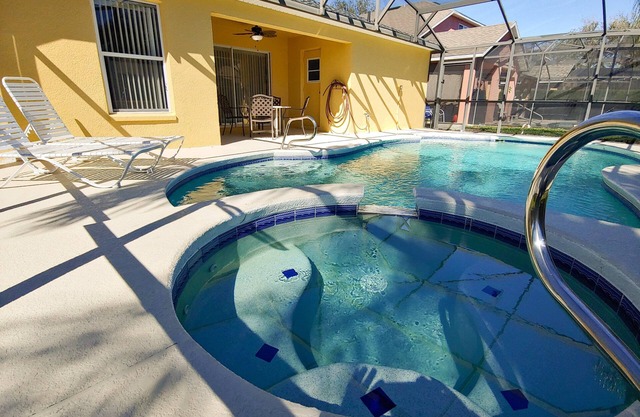 POOL AND SPA HEAT INCLUDED, special offer for limited time!