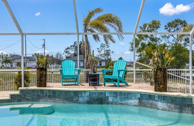 Pool, Fire Pit, Refreshing and Tropical - Bahama Breeze Villa- Roelens Vacations