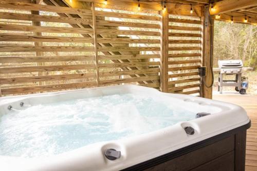 Pool Hot Tub Beach Gear included