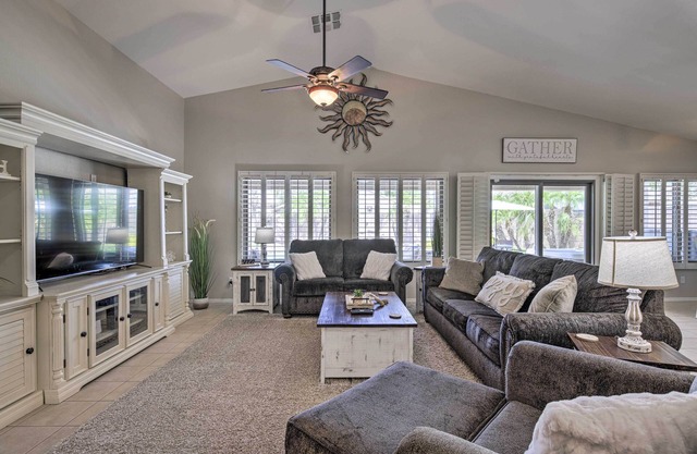 Pool, Hot Tub & Patio: Mesa Oasis Desert Getaway