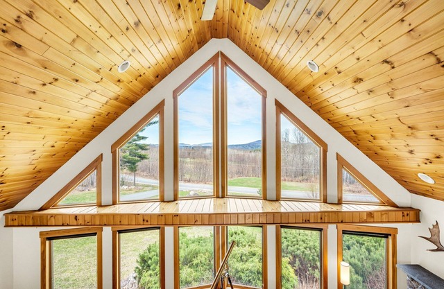 POOL+HotTub+Sauna/Privacy+9miles to Sunday River