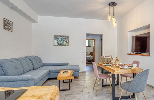Pool Suite Hemp, Podplat, Slovenia