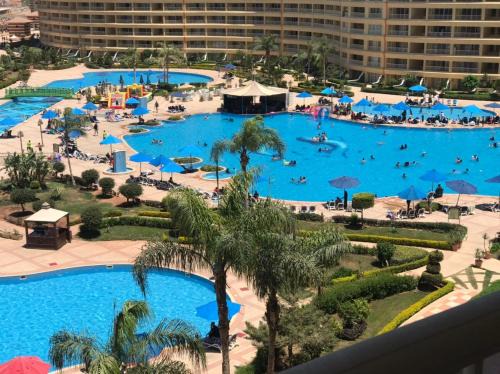 Porto sokhna Pyramids family only
