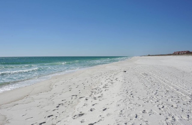 Portside S "beauty And The Beach" 3 Bedroom Townhouse by RedAwning